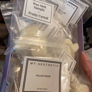 FREE WAX MELT WITH EVERY ORDER!!!